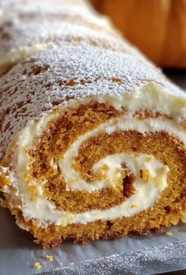 Fall Pumpkin Spice Roll Cake - theamazingfood