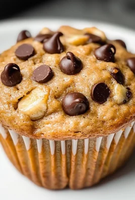 Healthy Peanut Butter Banana Muffins