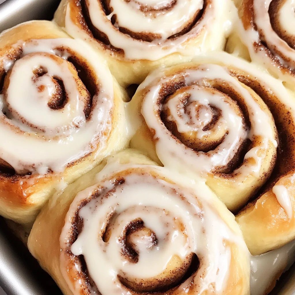 The BEST Soft And Easy Cinnamon Rolls Recipe